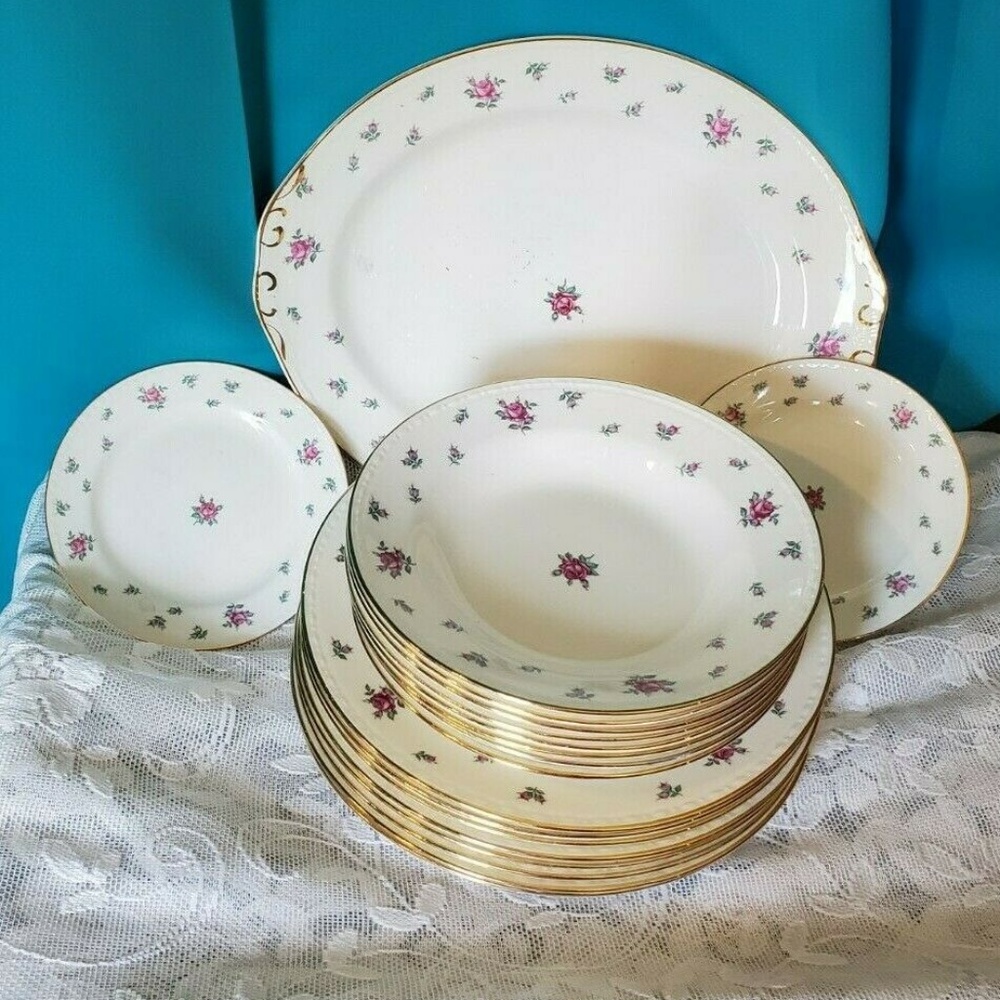 Georgian American Homer Laughlin Rambling Rose